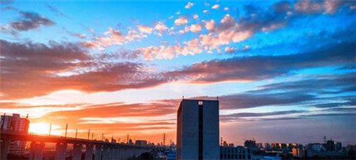 加盟七欣天迷宗蟹开店怎么样，2025加盟中式快餐行业生意怎么样